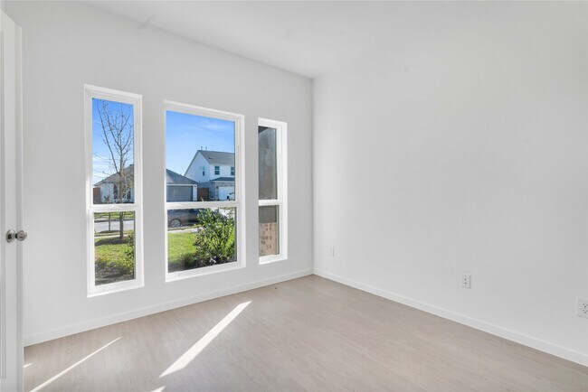Photo - 13728 Windward Mist Dr
