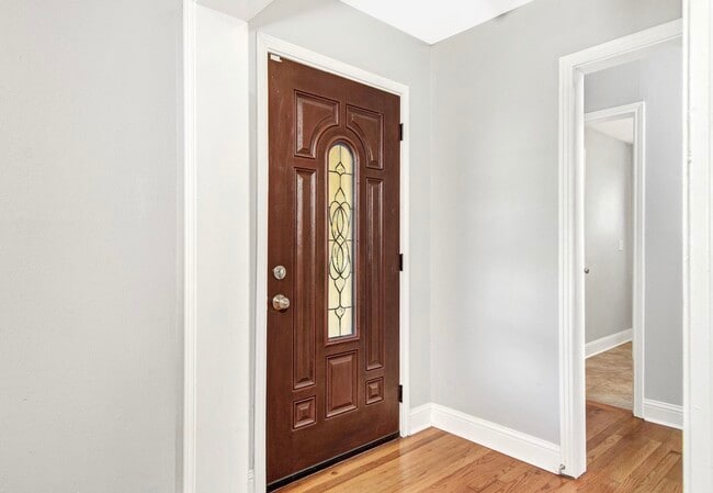 Photo - 2327 Dorrington St