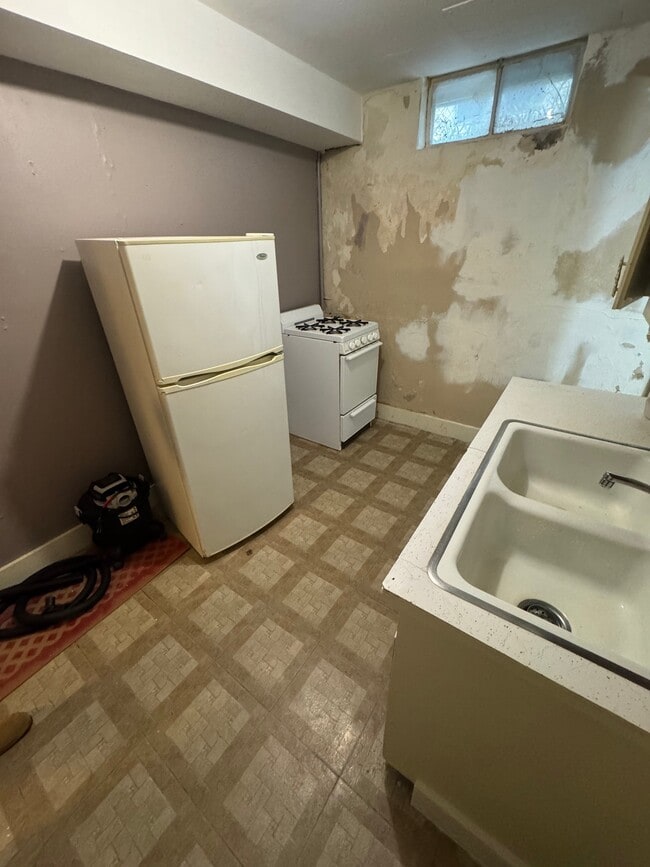 Photo - 136 N 31st Ave Unit 4