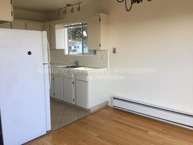 Photo - 900 Belden St Unit 3