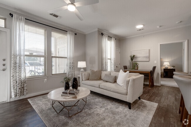 1BR, 1BA - 734SF - Preserve at Plum Creek