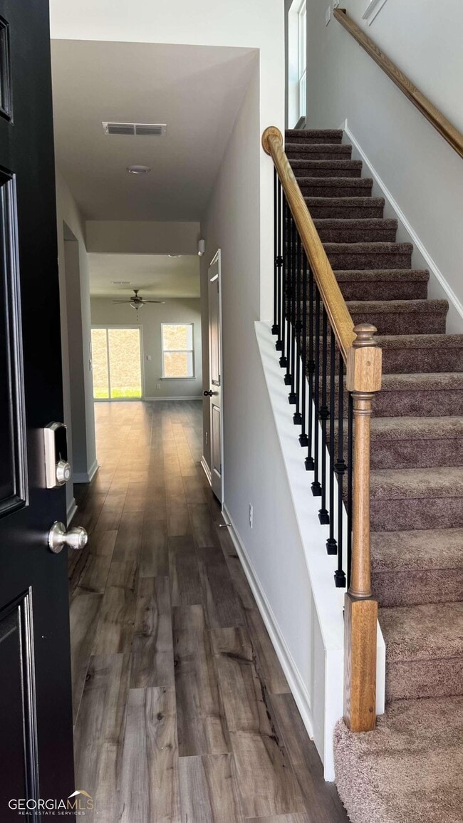 Photo - 335 Wells Cir