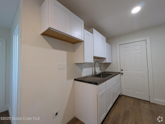 Building Photo - 2513 Lipscomb St Rental
