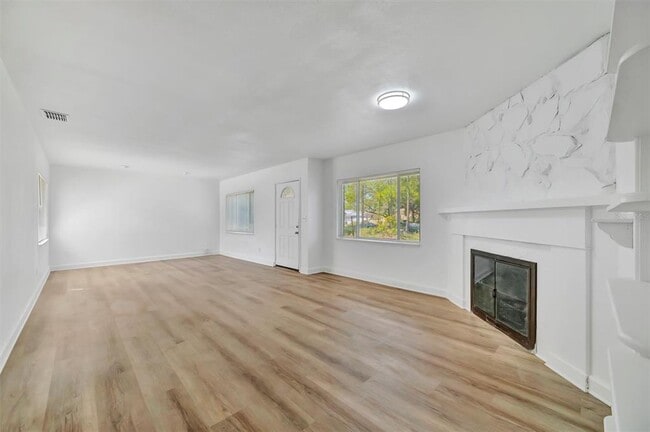 Photo - 6348 7th Ave N