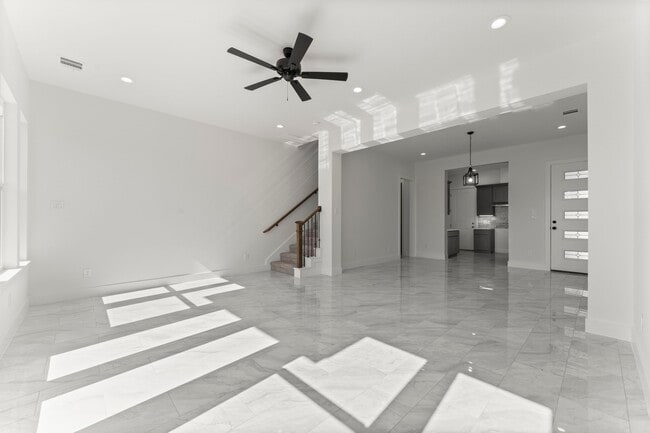 Photo - 6808 Ralston St