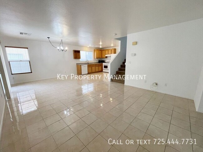 Photo - 1245 Orchard View St