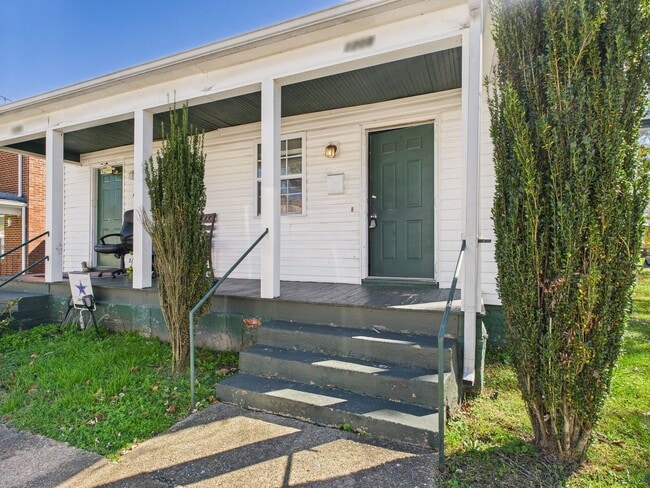 Building Photo - 1206 Rome St