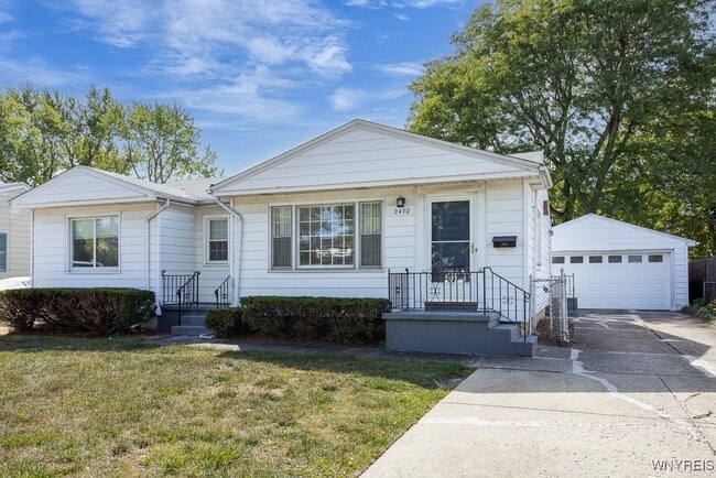 Building Photo - 2470 Eggert Rd