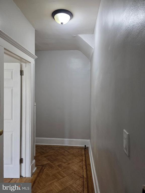 Photo - 473 N Grove St