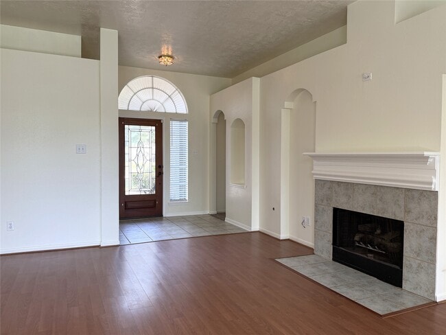 Photo - 10023 Hickory Trail Ln