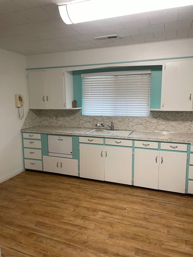 Photo - SOPO RETRO Unit SOPO Retro