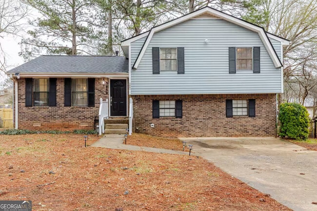 Building Photo - 5868 Dan Dr