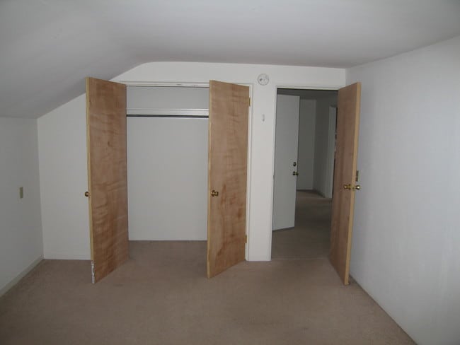 Photo - 234 E McCormick Ave
