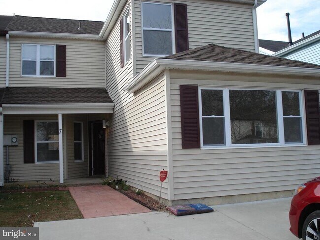 Building Photo - 7 Galaxy Ct Rental