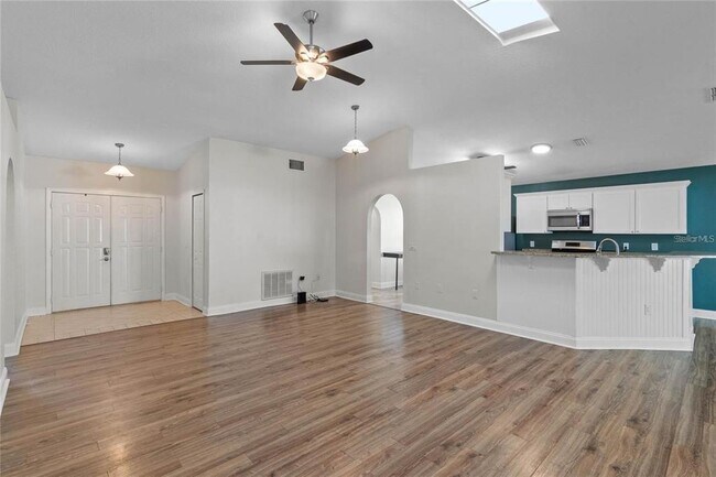 Photo - 16019 Buxley Ct