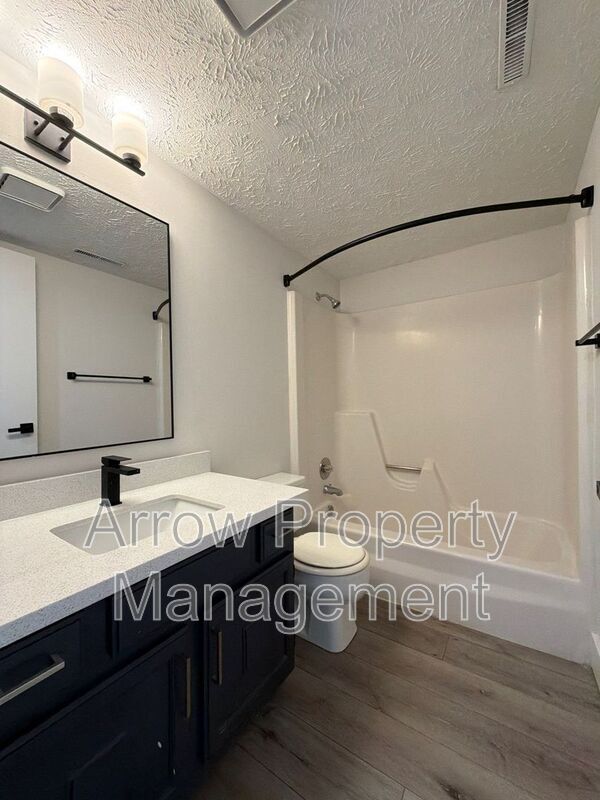 Photo - 1429 N 34th St Unit 5