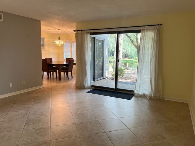 Photo - Half Off First Full Month's Rent! Unfurnis...