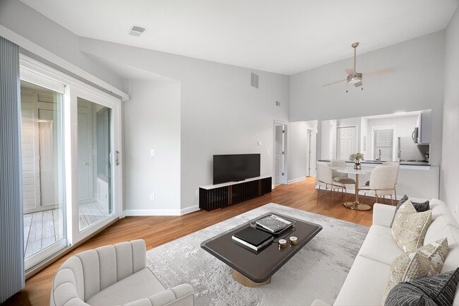 Photo - Oak Hill Apartments