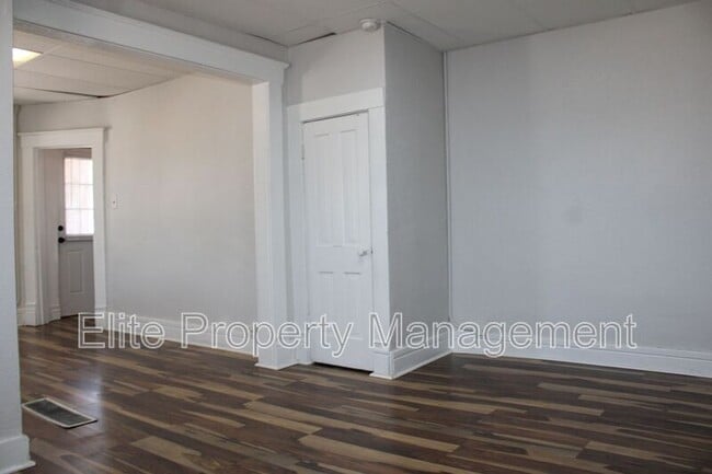Photo - 1010 West St