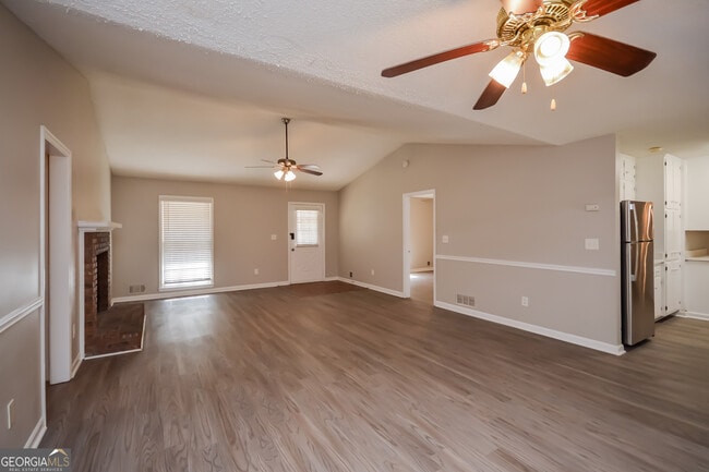 Photo - 4801 Cedar Brook Dr SE