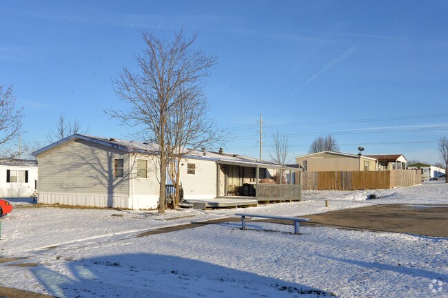 Photo - Deer Trace Pointe