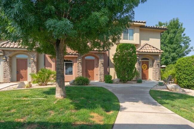Photo - Upgraded 3 Bedroom Townhome in Desirable Southgate Community