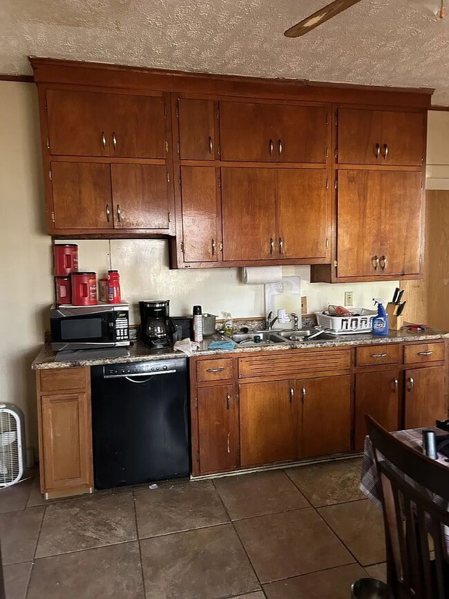 Photo - Welcome Home to Your Charming 2-Bedroom Apartment in Troy!