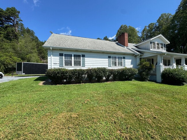 Photo - 1534 Main St