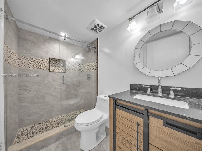 Photo - 670 NW 85th Pl