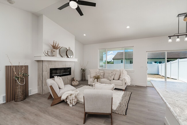 Photo - 5921 Little River Loop Townhome