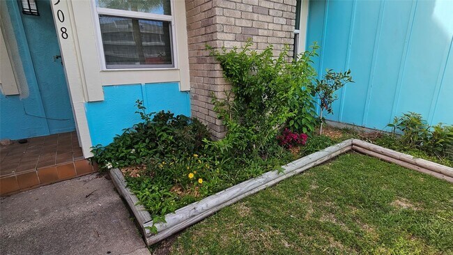 Photo - 7508 Stewart Rd