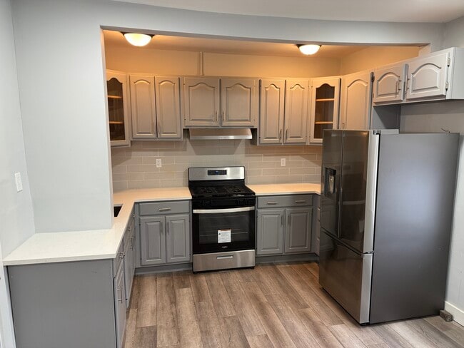 Building Photo - 16 Astoria St Unit Astoria St