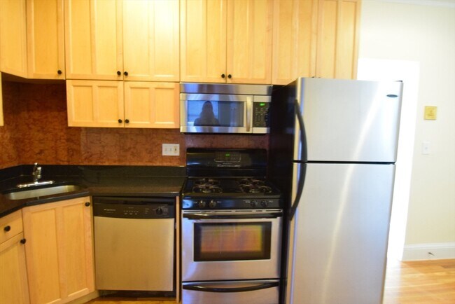 Photo - 73 Thatcher St Unidad 302