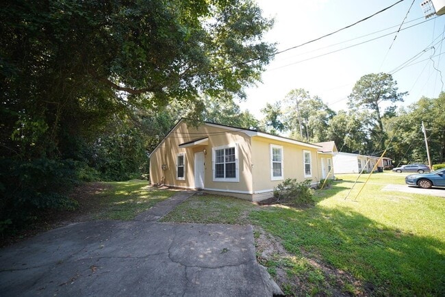 Photo - 6315 S Placid Pl Townhome