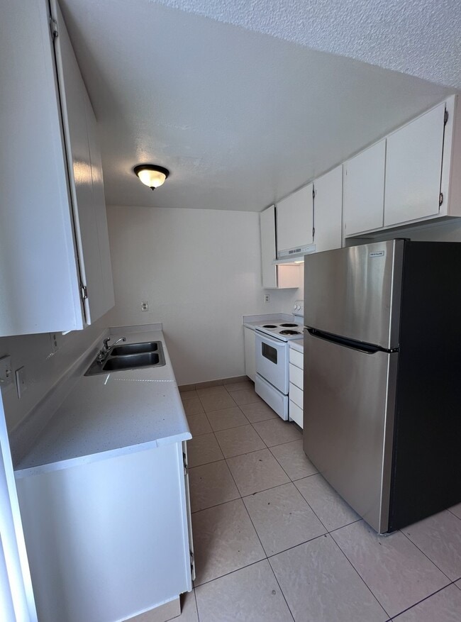 Photo - 1155 Delphinium St Unit B