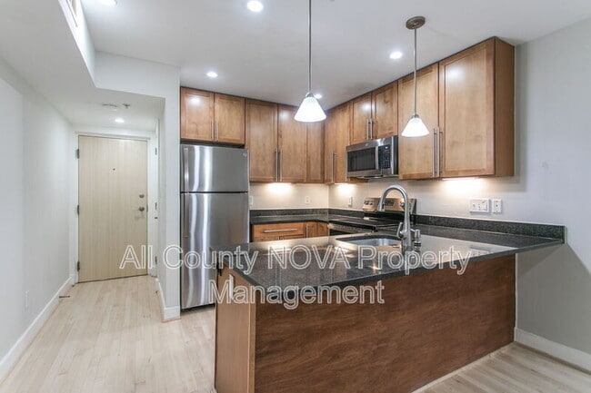 Photo - 1323 K St SE Unit 102
