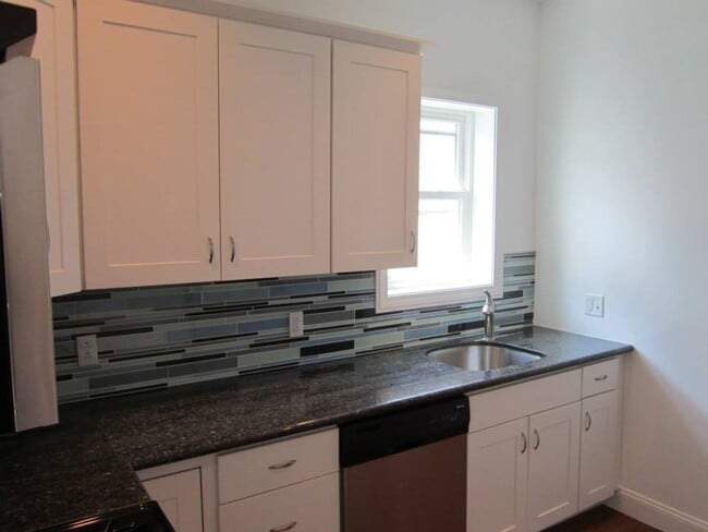 Photo - 159 S 18th St Unit 2