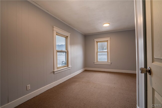 Photo - 208 E Clark St