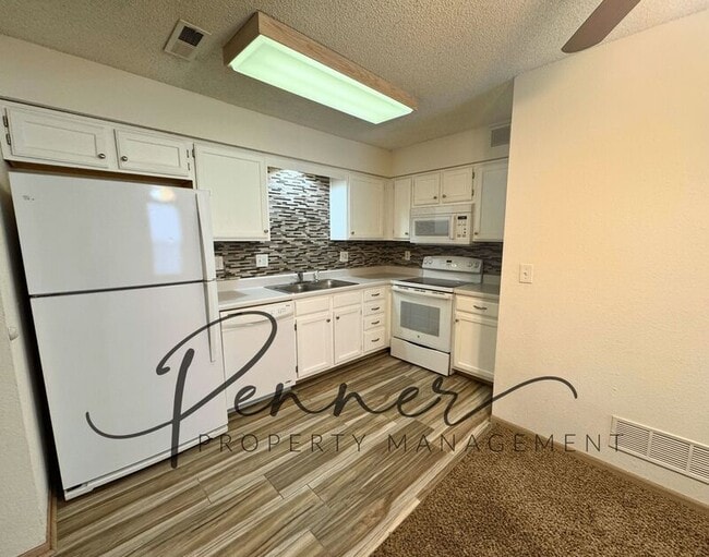 Photo - 503 NE 1st St