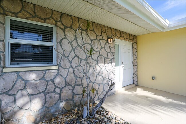 Photo - 698 107th Ave N