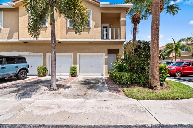 112 Lighthouse Cir Unit J