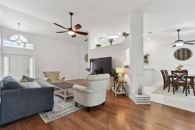 Photo - 4327 Murfield Dr E