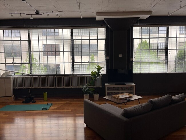 Photo - 1314 NW Irving St Unit 409