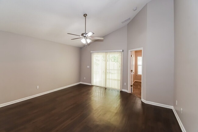 Photo - 2741 Acorn Park Dr N