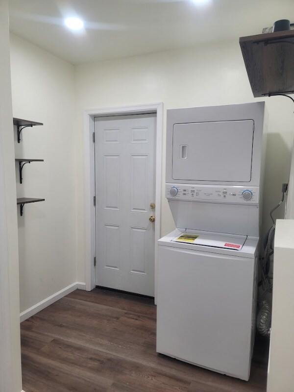 Photo - 3914 Clark St Unit B