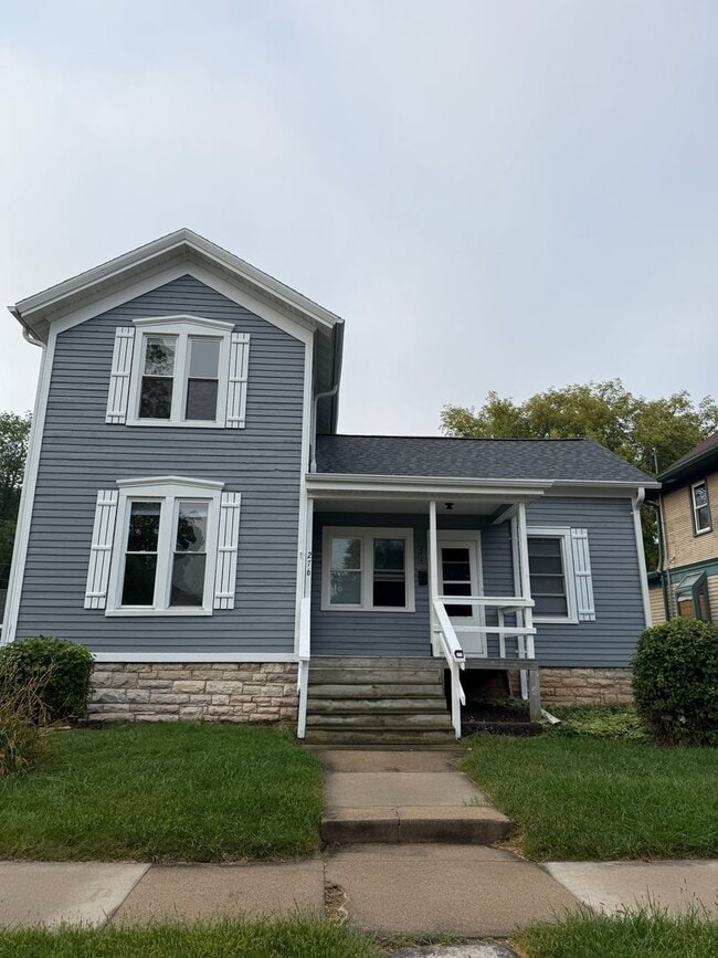 Building Photo - 274 E 1st St Unit 276 E 1st St Rental