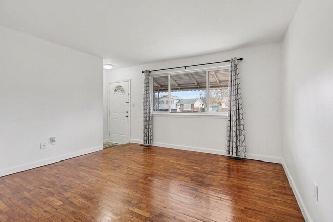 Photo - 2329 Brooktree Ct