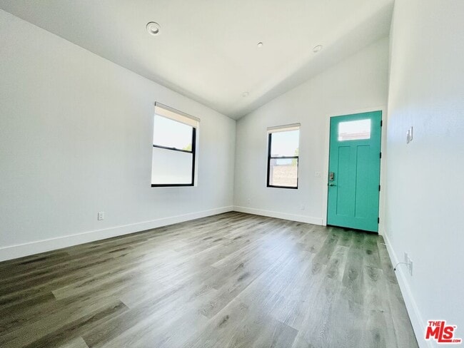 Photo - 11922 S Isis Ave