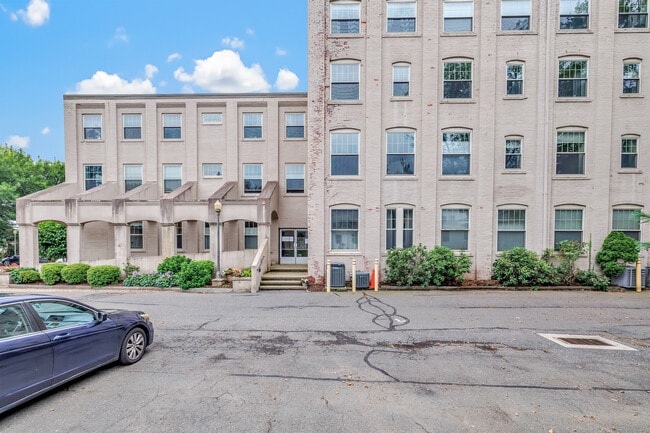 Photo - 146 High St Unit APT 405