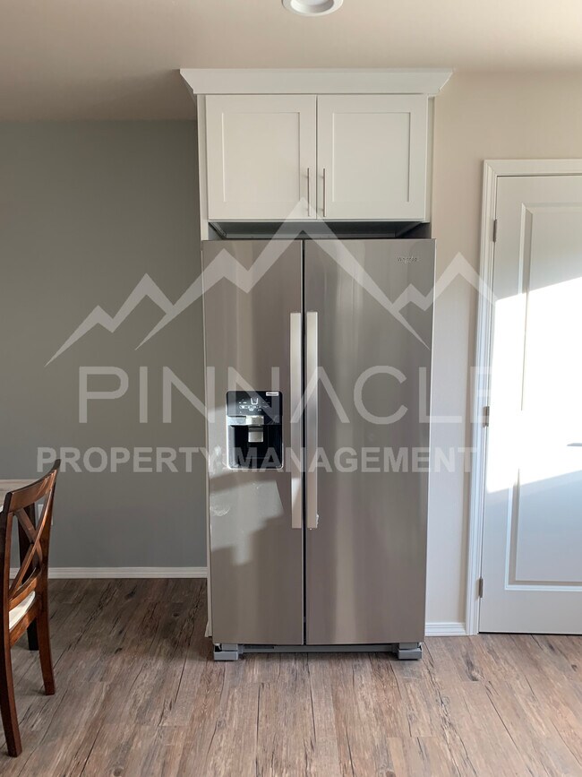 Photo - 615 N 1st St